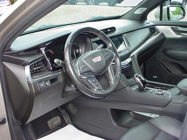 2022 Cadillac XT5 Premium Luxury