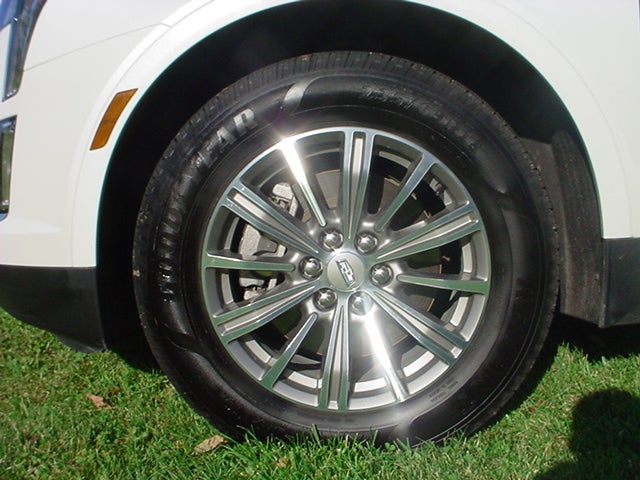 2019 Cadillac XT5 Luxury AWD